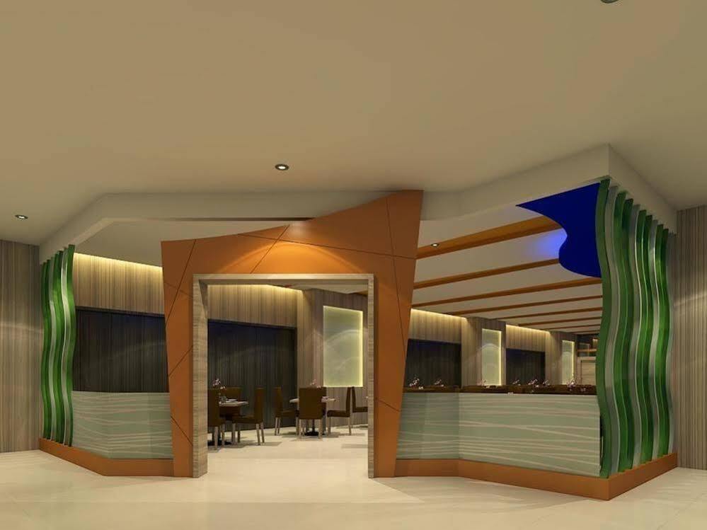 Hotel Santika Palu Exterior photo